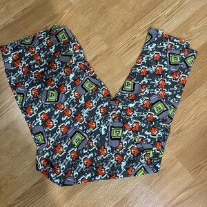 LulaRoe leggings. TC2. Halloween. Poison apple.